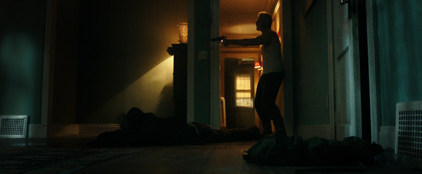 scène de suspense dans la maison