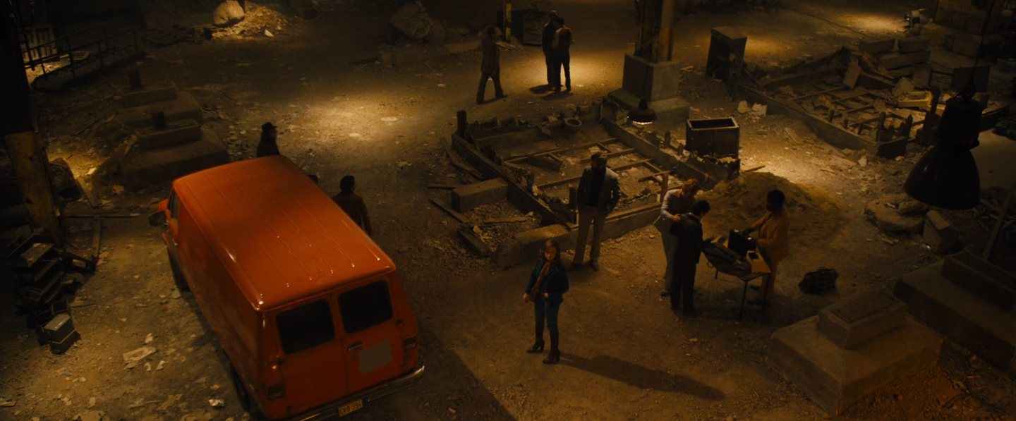 le deal bat son plein dans l'entrepot