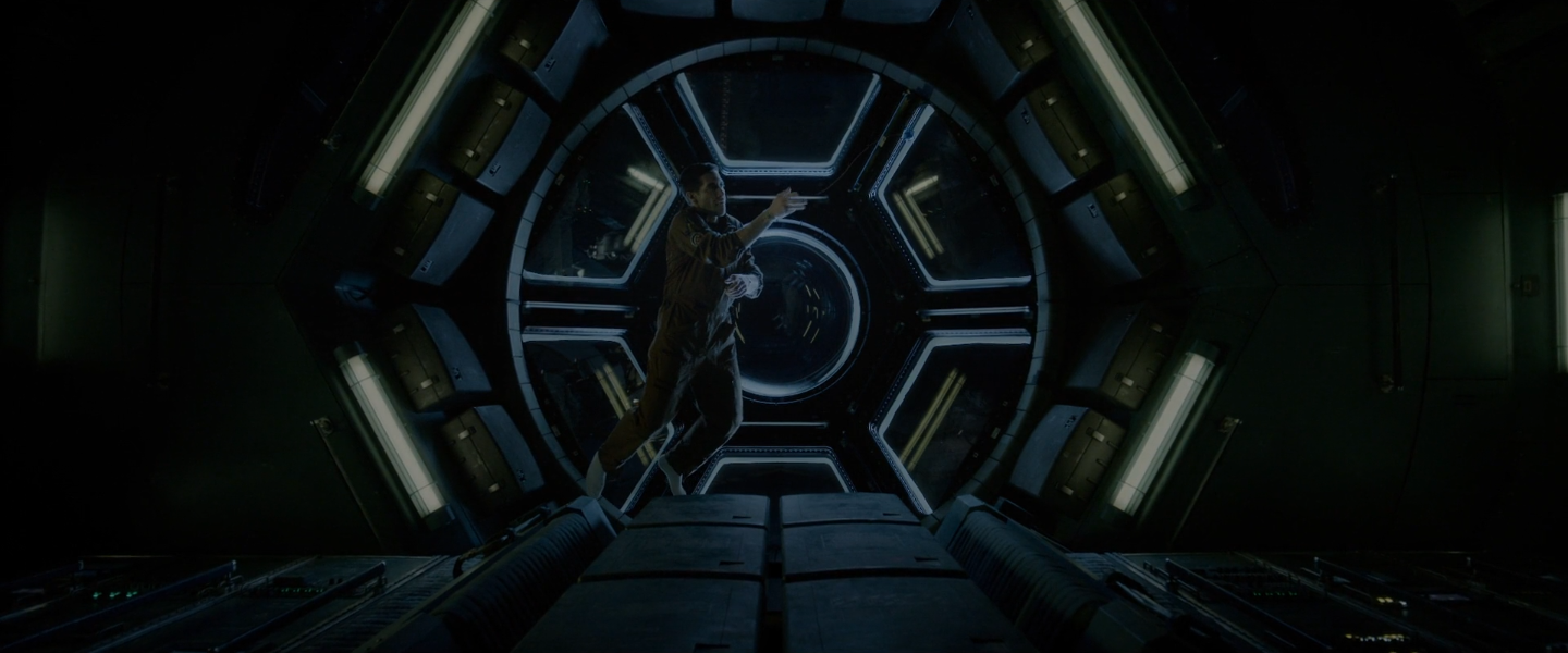 Jake Gylenhaal dans le vaisseau