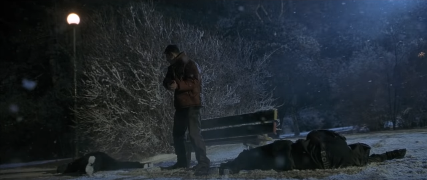 plan sur les policiers qui arrivent