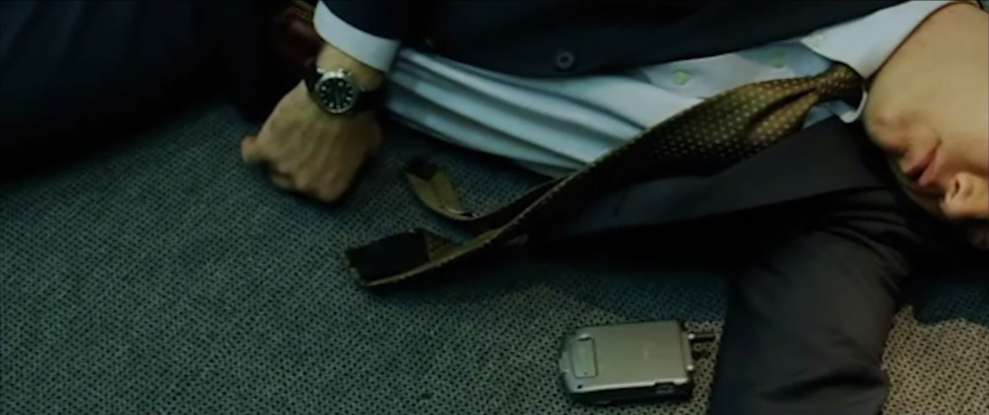 plan sur les policiers qui arrivent