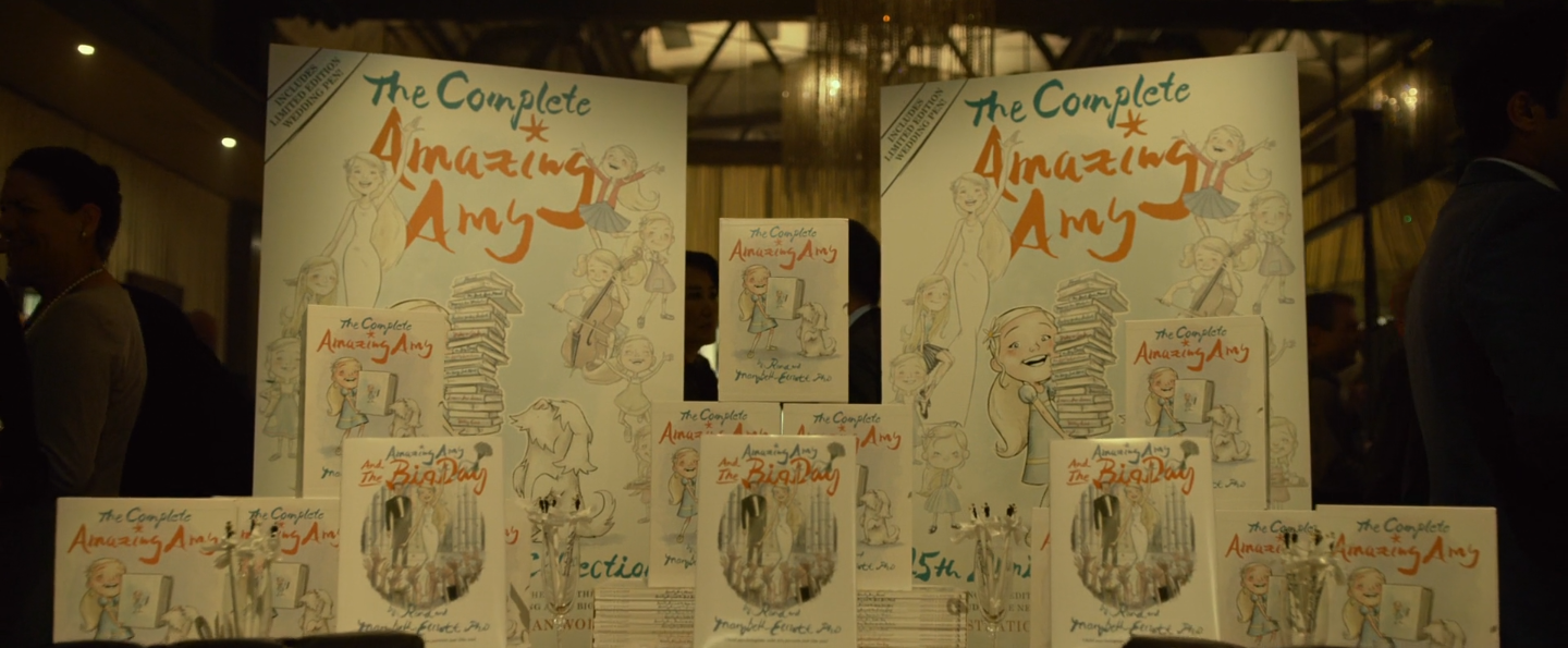 le livre d'Amy lors d'une soirée mondaine