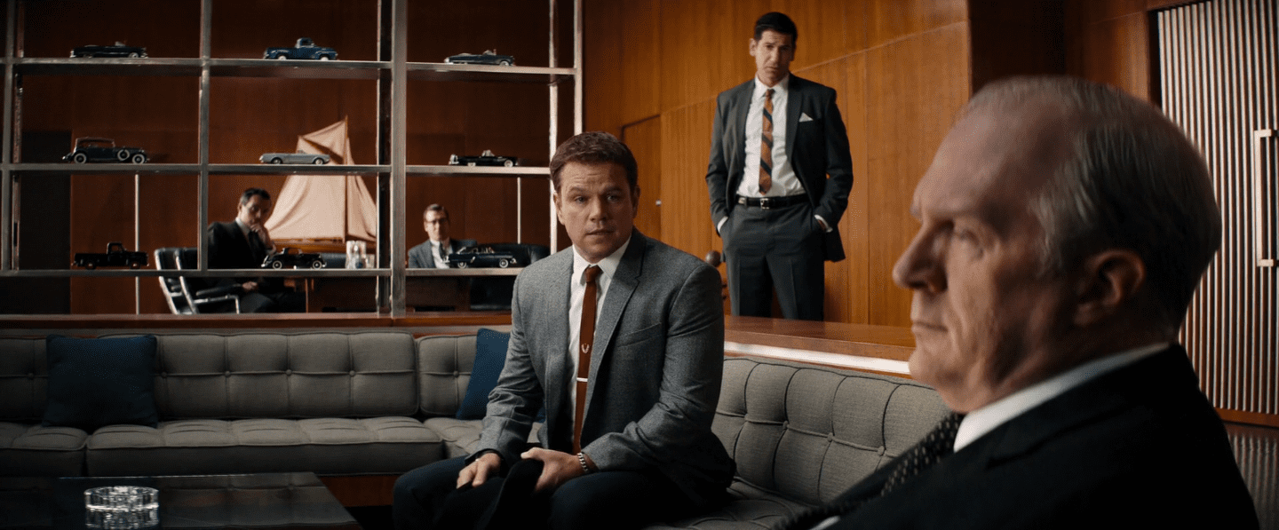 Même plan de Shelby expliquant la situation