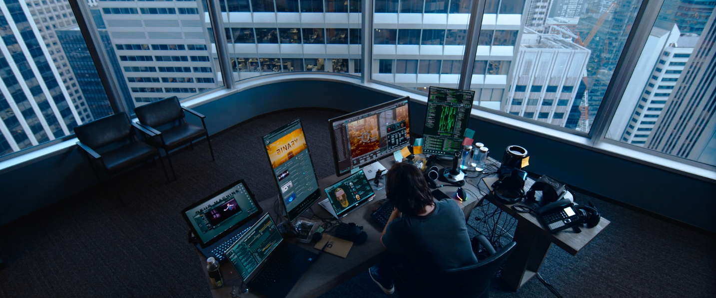 Thomas Anderson dans le bain