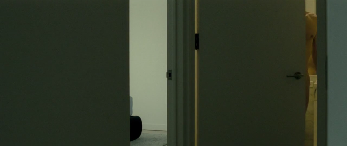 Brandon ferme la porte